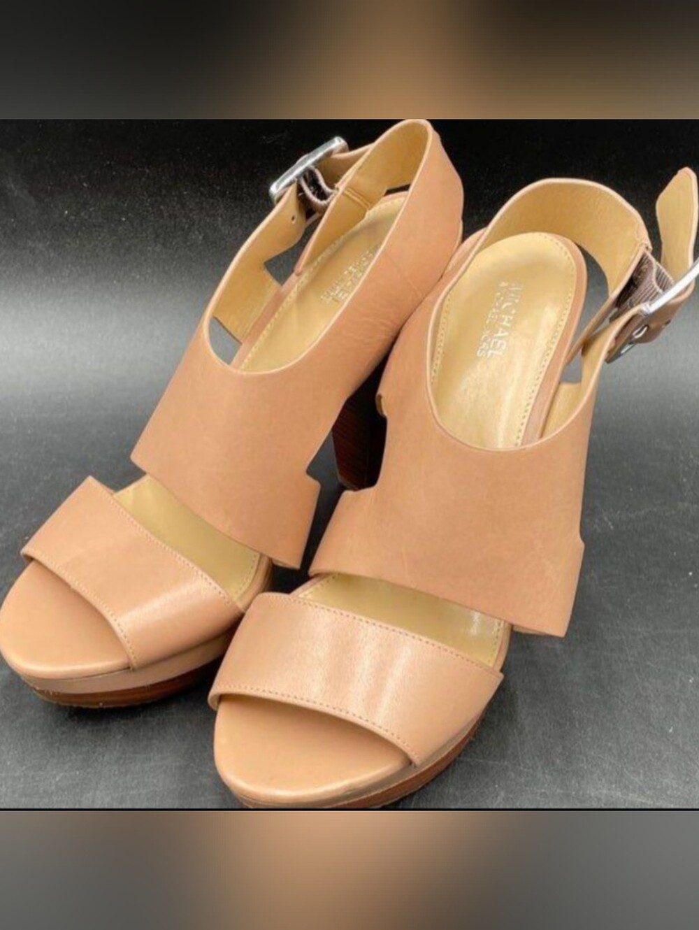 Michael Kors Carla Taupe Platform Sandals Size 8.5 Used Exc - Picture 4 of 7